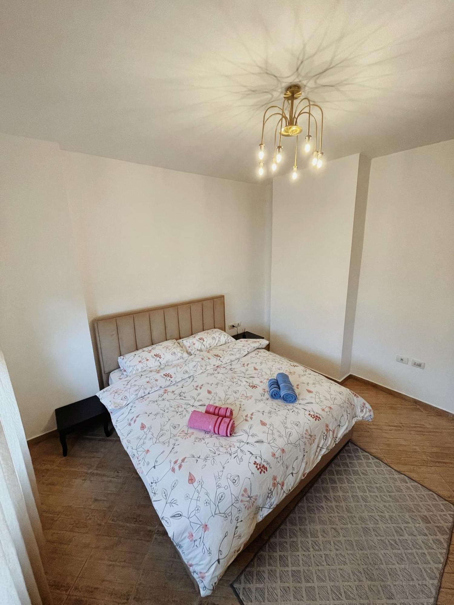Lovely Apartment Tirana Bagian luar foto