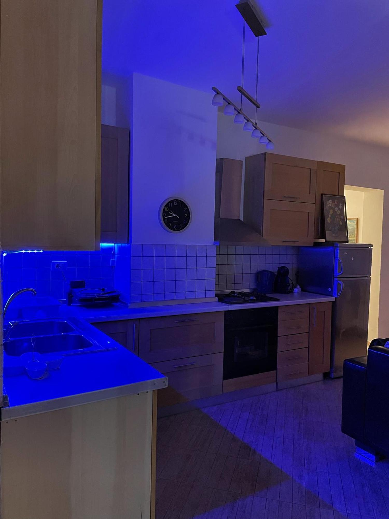 Lovely Apartment Tirana Bagian luar foto
